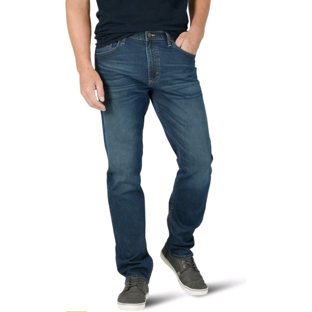 Wrangler Authentics Men's Athletic Fit Stretch Jean